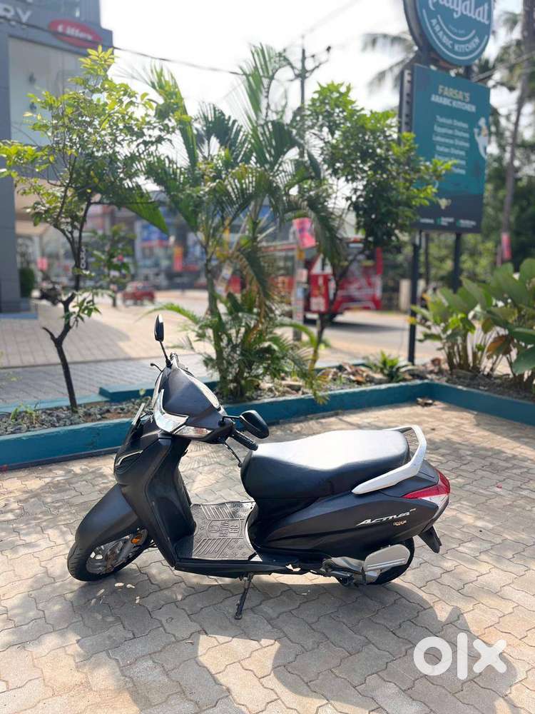 ACTIVA DLX  2020 MODAL