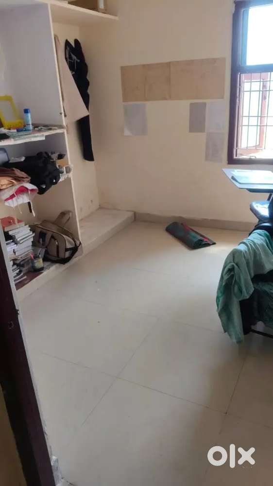 Sharing room for employees only