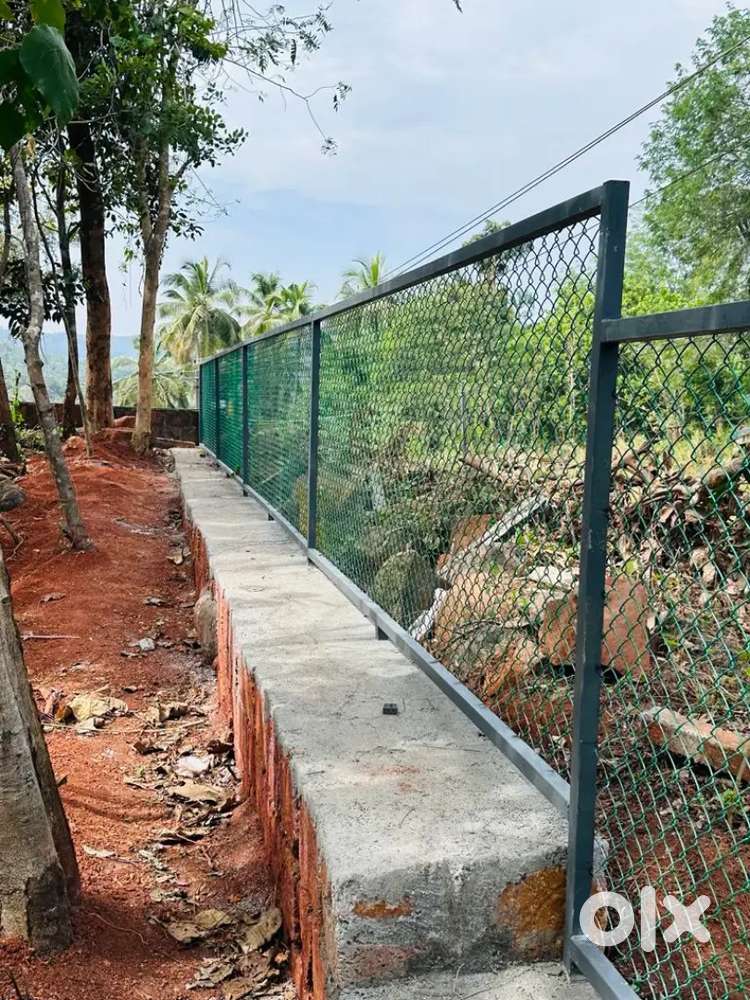 CHAIN LINK FENCING , PVC COATED CHAIN LINK FENCING, BARBED WIRE