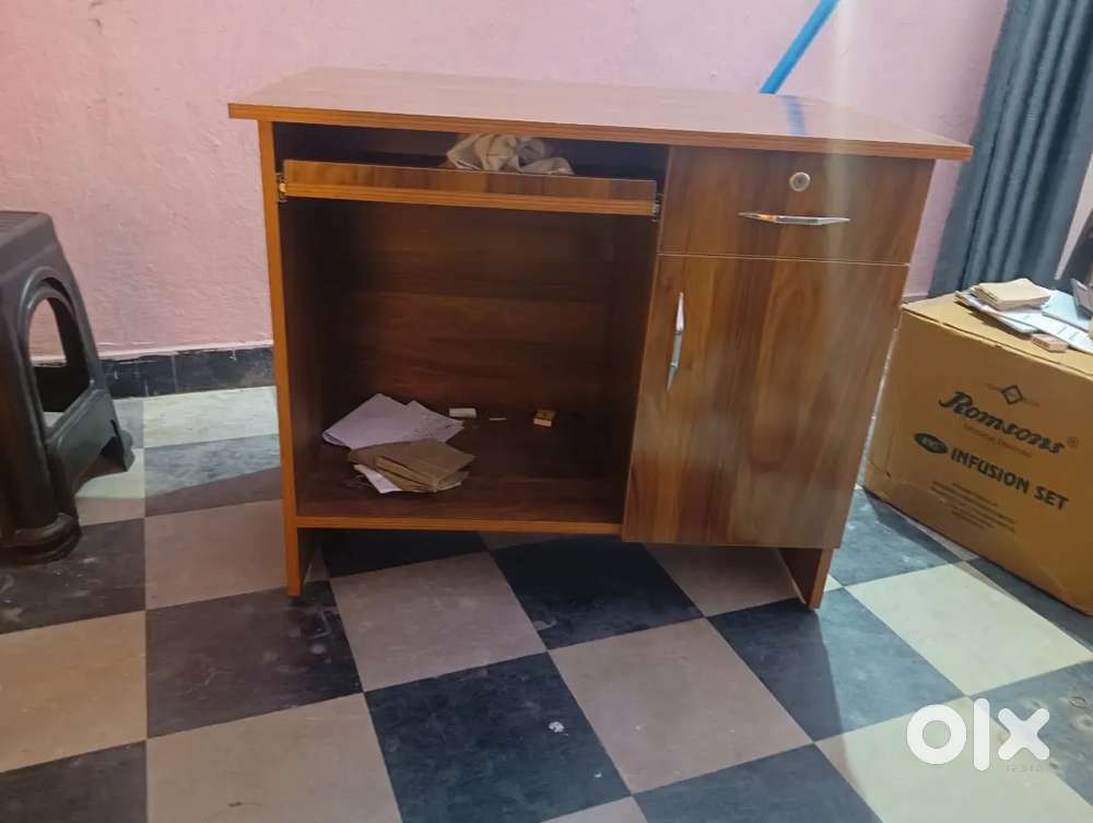 Computer table / study table