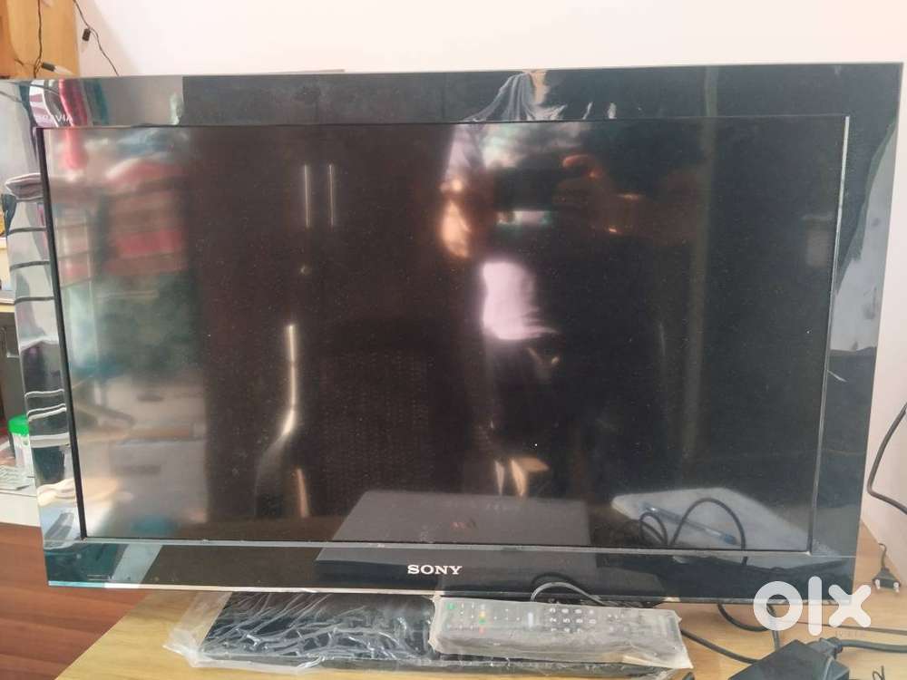 SONY 32 LCD TV