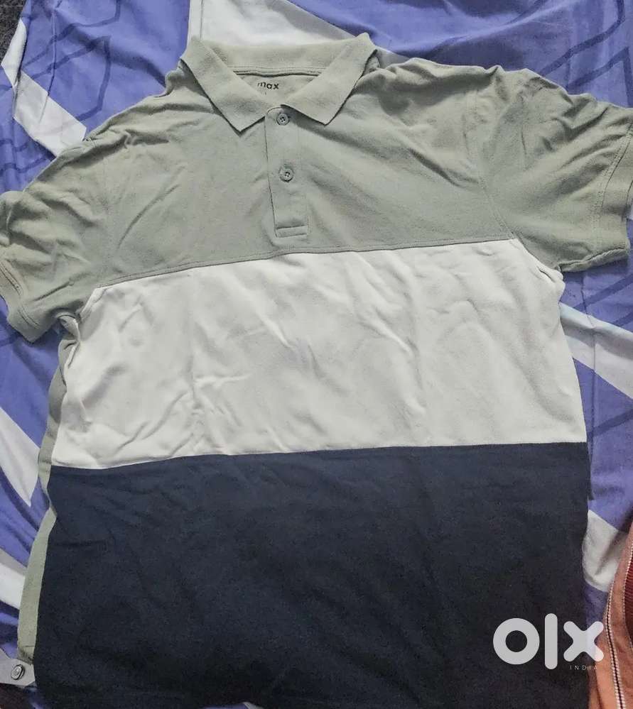 T shirt (size L)
