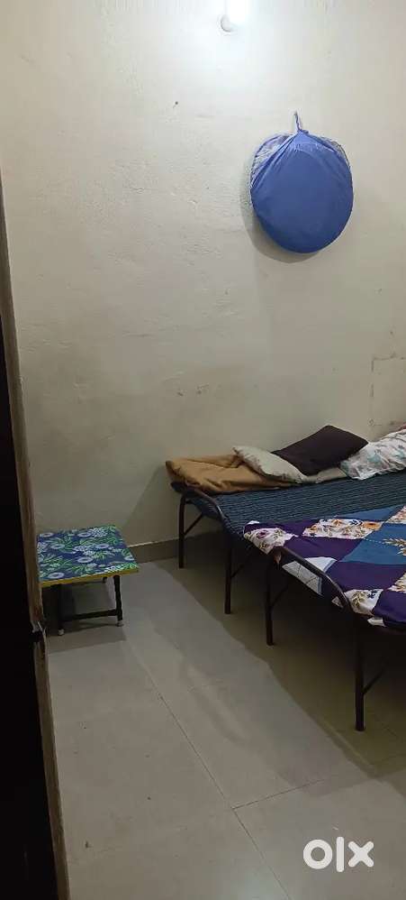 1bhk room for rent only for girls.