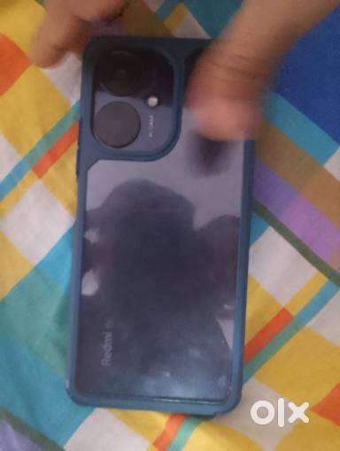 8 gb ram 128 storage 60 mp back camera one year used 5g real ₹ 14000