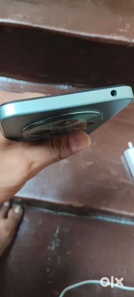 Poco c75  4/128  5g  new phone hai 3 month old