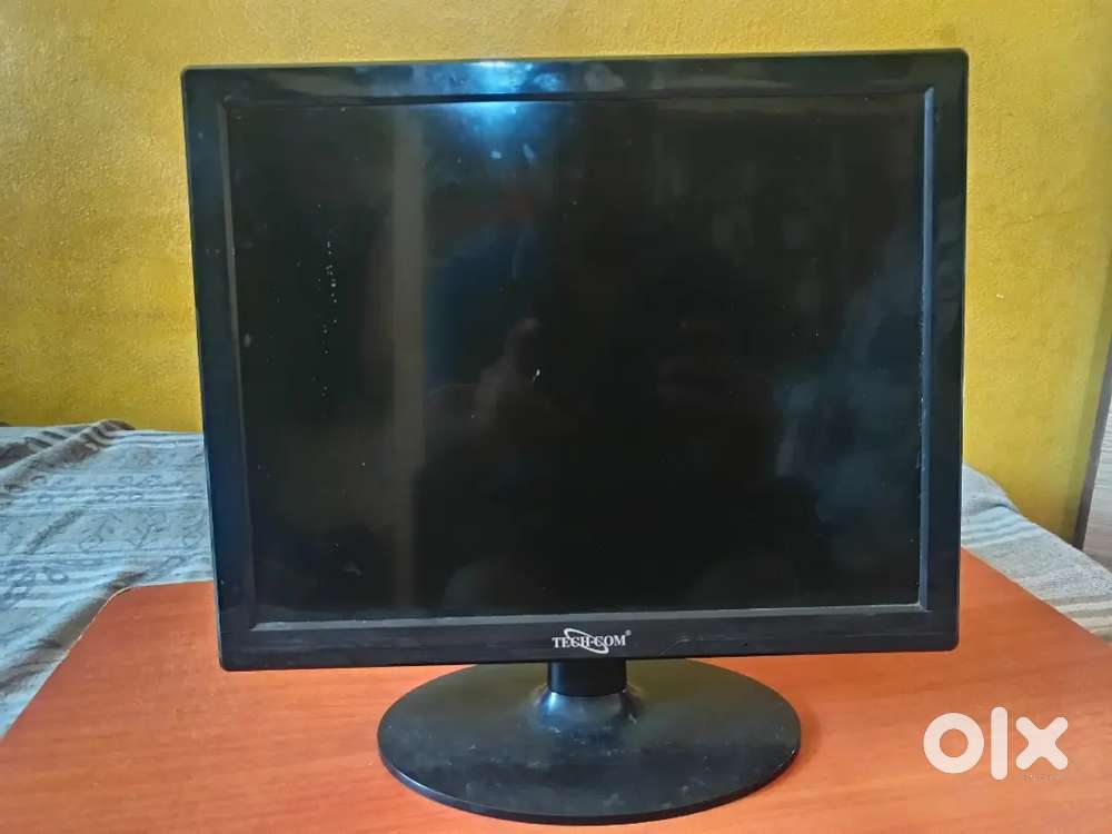 15 Inch LED Monitor