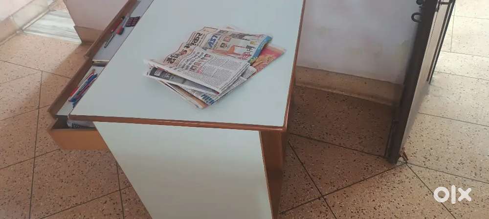 Computer table urgently for sale