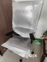 Wanted to resale New office chair, one month old , best condition