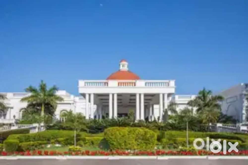 होटल में काम करने की आवश्यकता है। फ्रंट डेस्क हेल्पर और स्टाफ)