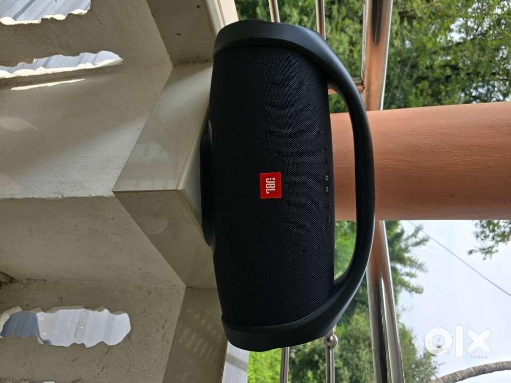 JBL BOOMBOX PARTY SPEAKER