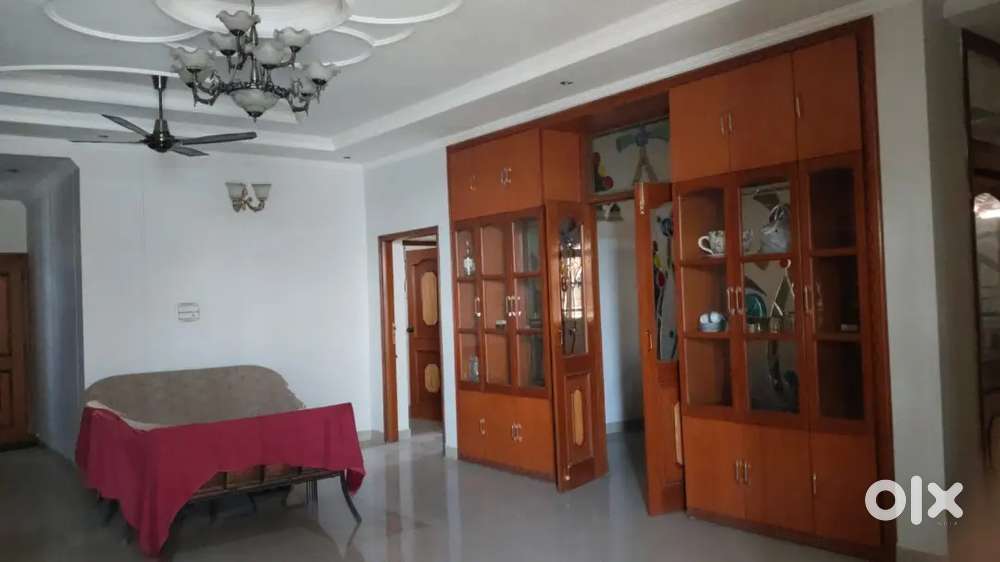 9BHK kothi for the at Canal Road