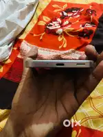 4/128 samsung f16