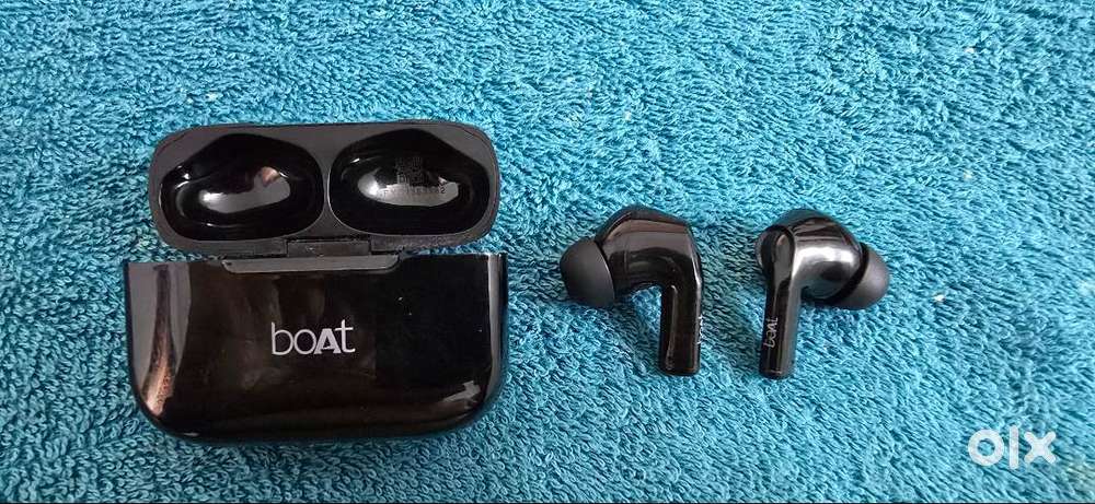 boAt Airdopes 161