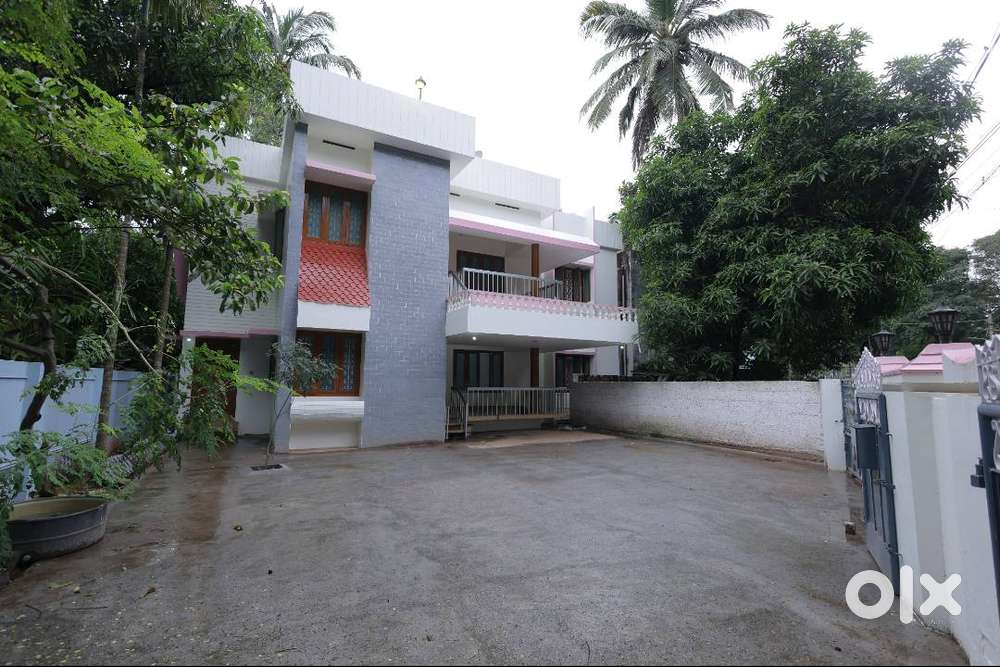 Commercial Space for rent near Derek Junction, Asaripallam Road