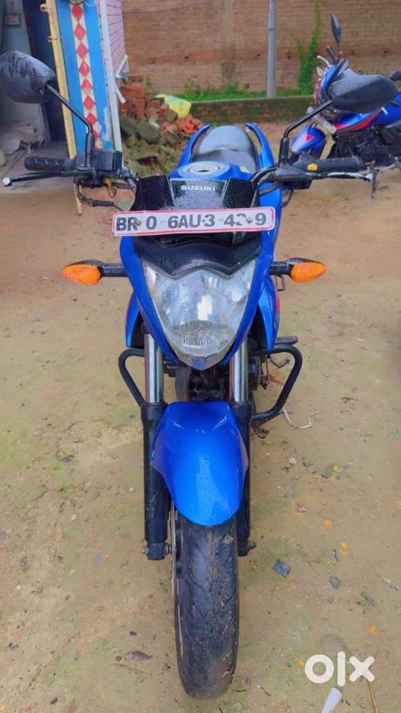 Gixxer 2015 model with only 40000 km driven