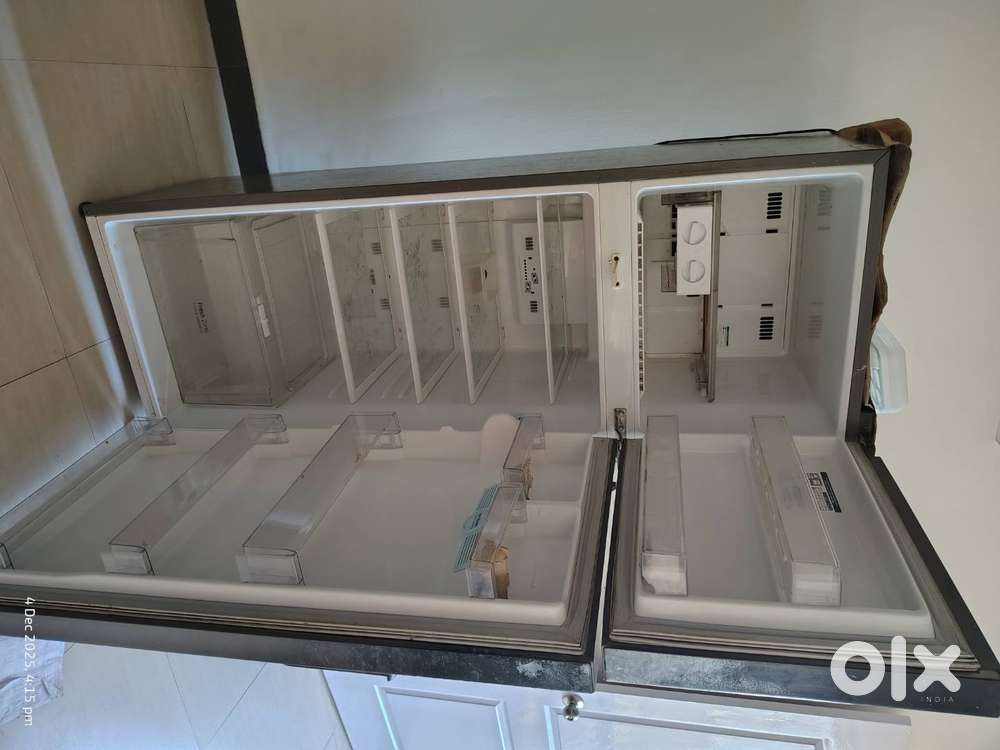 ️Cool Deal! LG Fridge for Sale – Excellent Condition