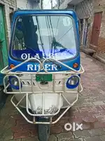 Mahindra Treo Auto
