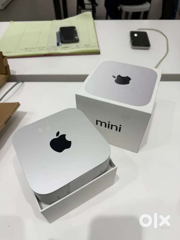 Mac mini m4 with Zebronics pure pixel curve display