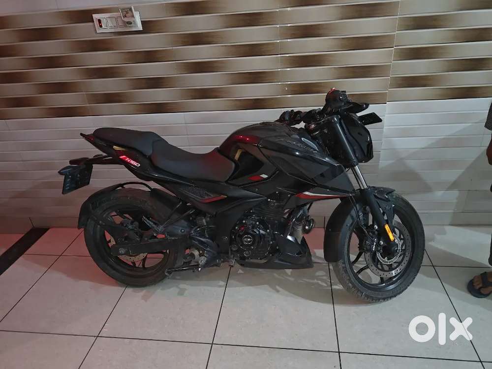 Pulsar N160 in mint condition