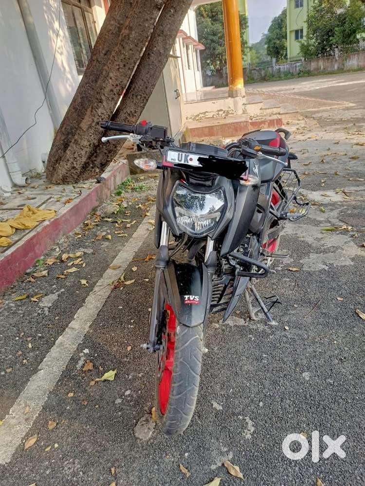 Tvs Apache RTR 160 V4