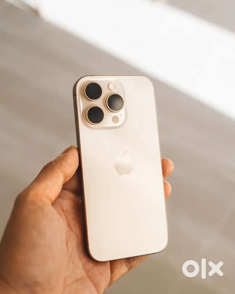 Apple 16 available 4 sale only 2months used 95% battery under warranty