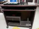Computer table