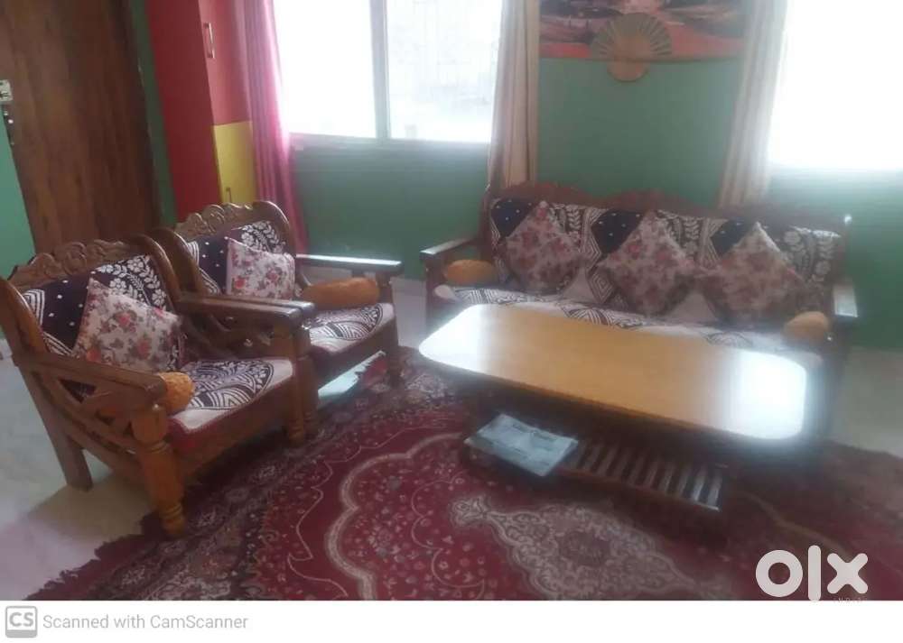 Sofa set with centre table