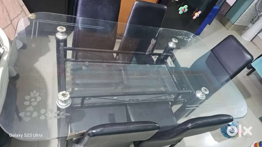 Glass dining table  1