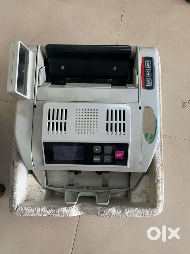 Money counting machine