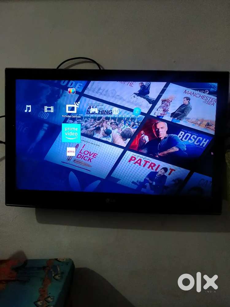 LG 32 inch LED TV with touch