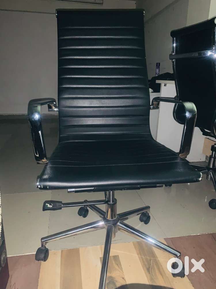 Office Chairs Clearance: High Back & Medium Back  Starting ₹2200