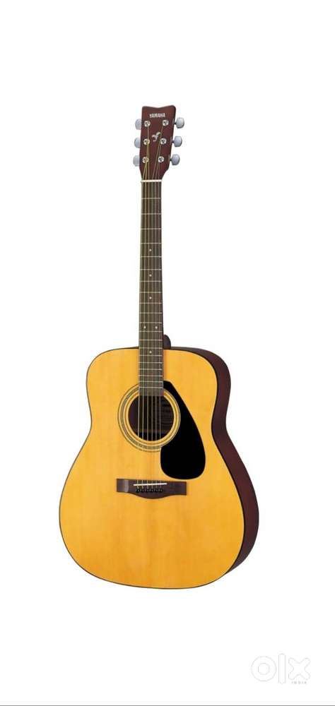 Yamaha F310 guitar