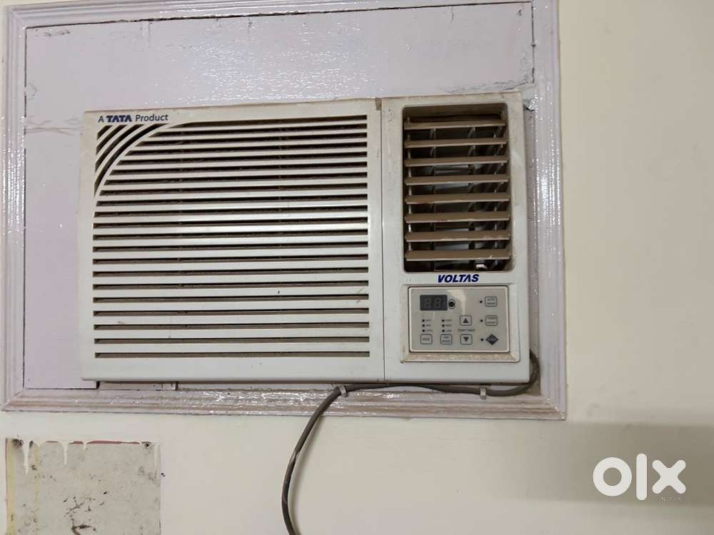 Window AC with stabiliser