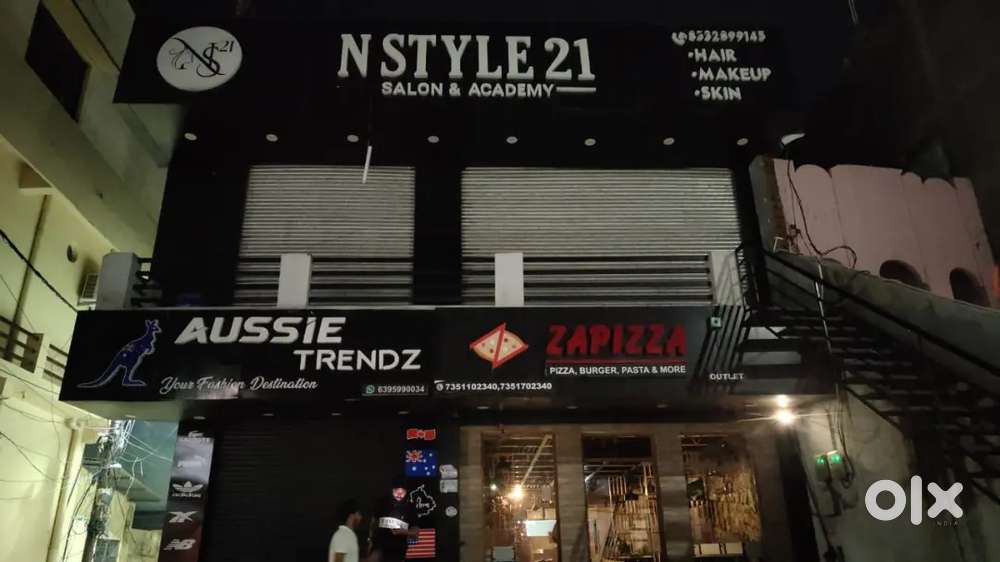 Property for rent of zapizza store