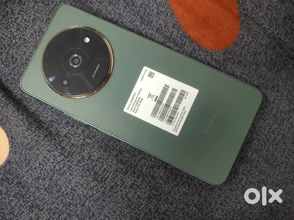 Urgent sale karna he box and charger available