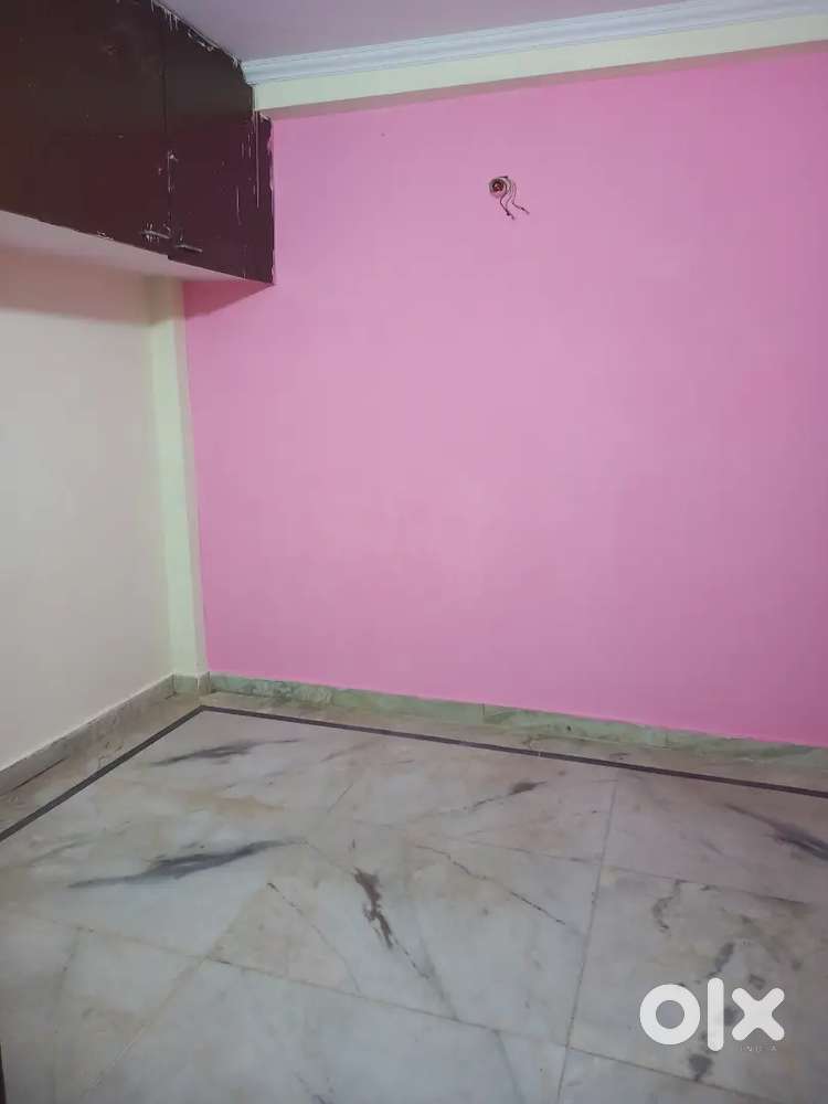 1 room set 1. Filor. B. Bilal near by metro statioan