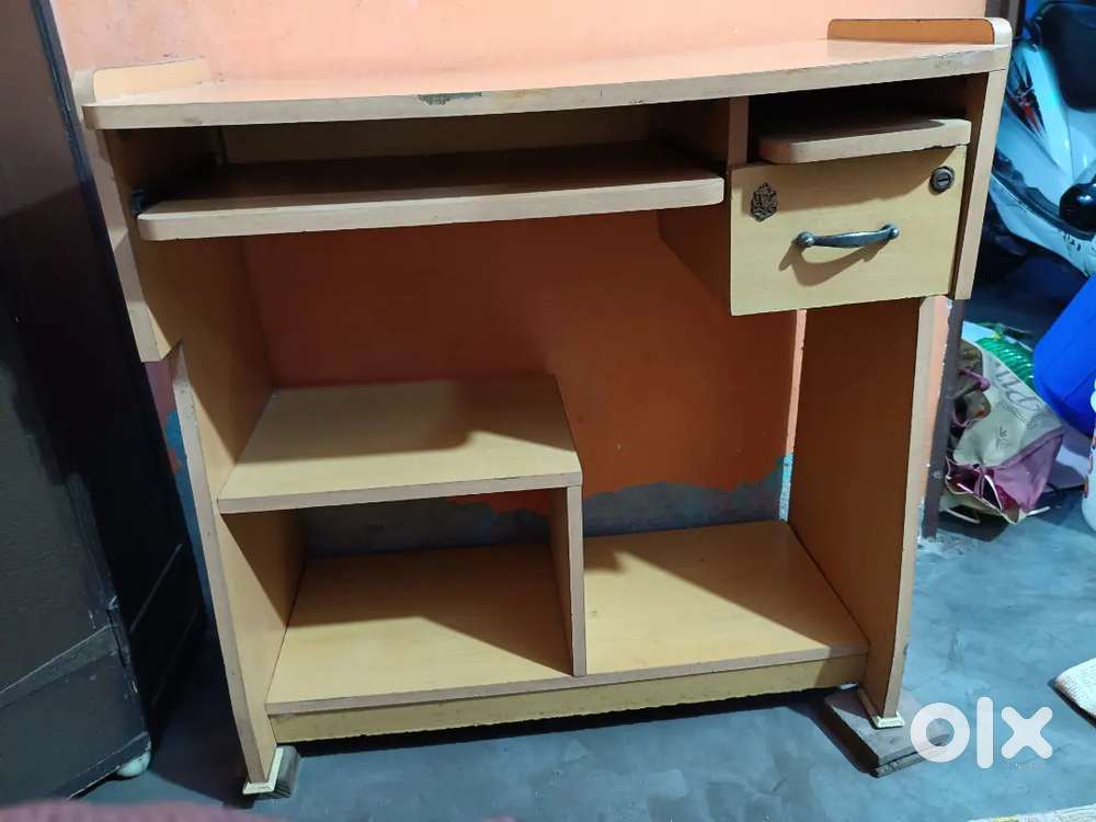 Computer or study table