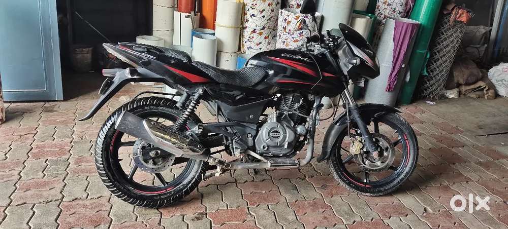 bajaj pulsur 180 2017