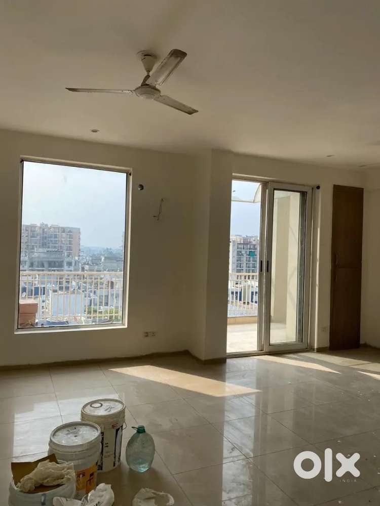 3 BHK PENTHOUSE IN SUSHMA CRECENT GAZIPUR DHAKOLI ZIRAKPUR