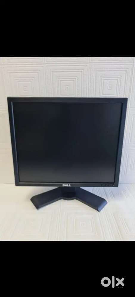 Dell 19 inches square monitor