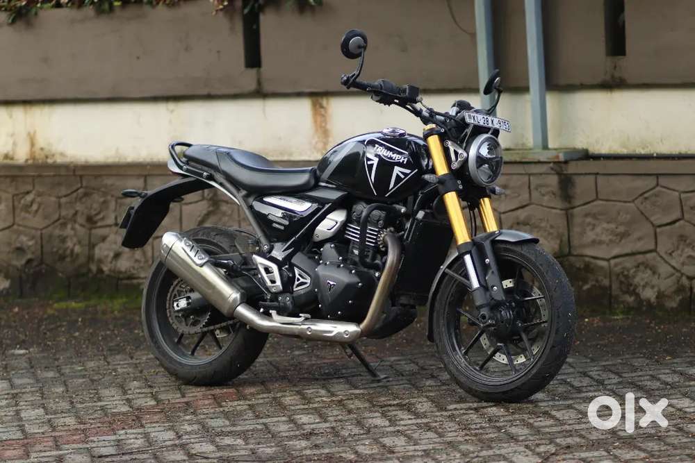 Triumph speed 400 2023 Dec last.