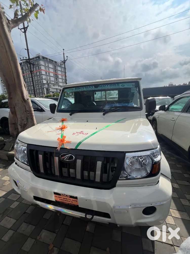 Bolero pickup rent per dena hai 40000 month