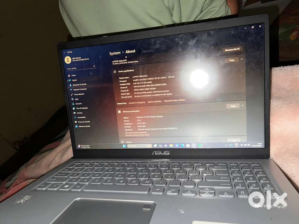 Asus VivoBook 15 Series laptop