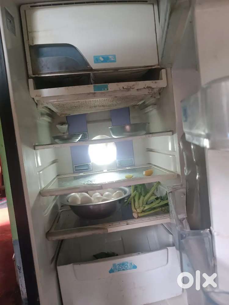 Godrej 300L 5 Star Single Door Fridge - Average Condition, Power Saver