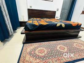 King Size Bed with bed box and 2 bed side tables (without mattress).