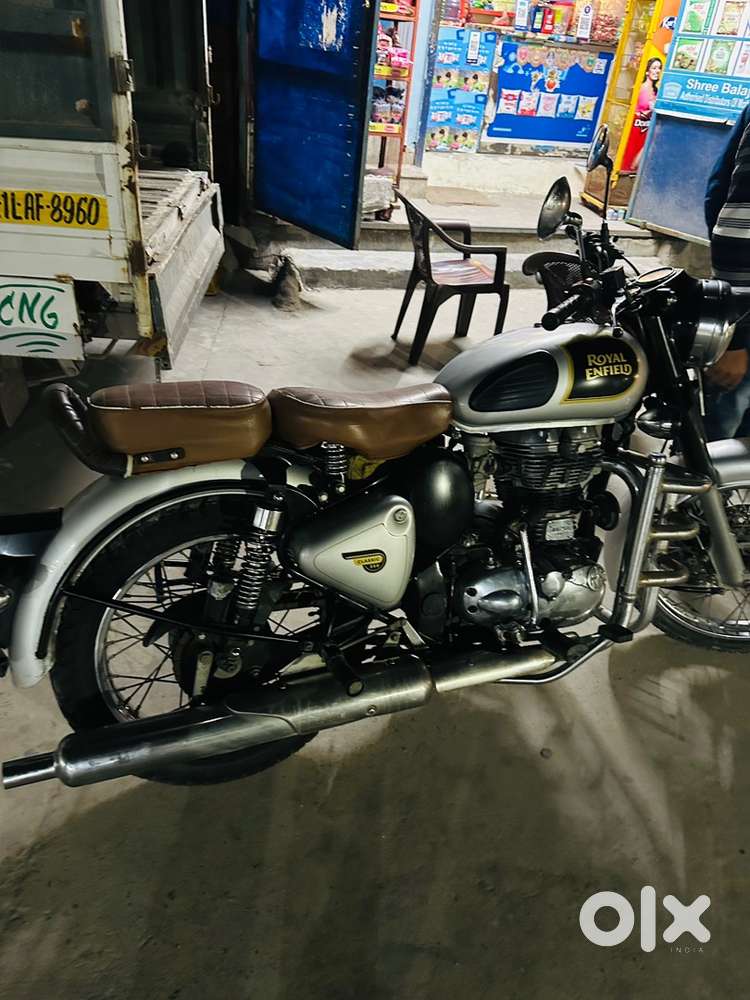 Screatch less and like brand new. With new tyre rear