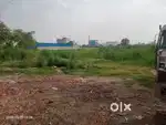हाइवे पर शानदार प्लाट