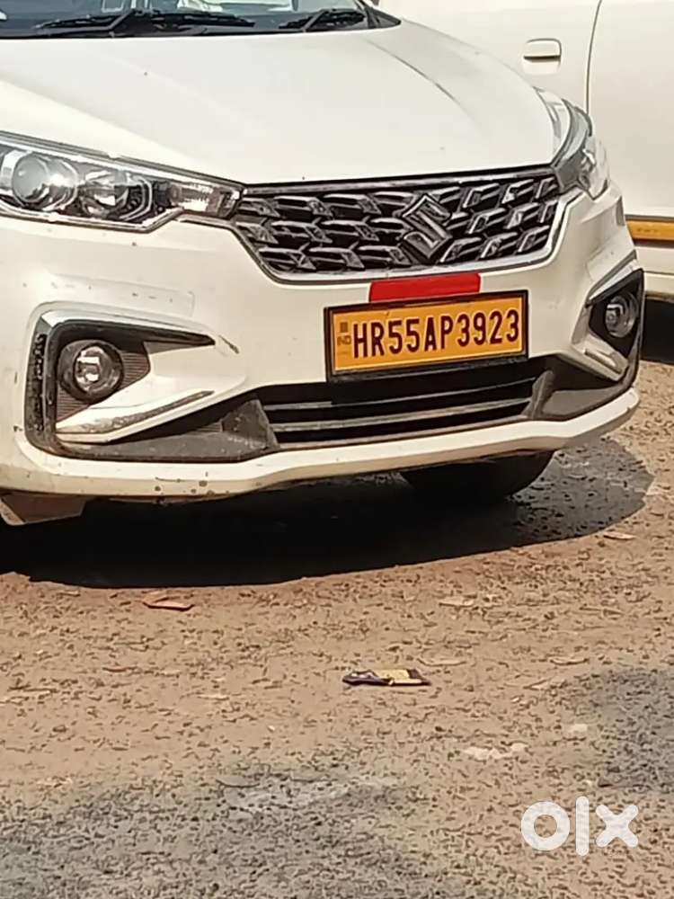 Ertiga ke liye driver chahiye