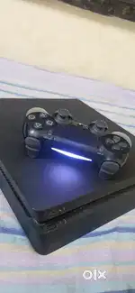 PlayStation 4 slim  1TB best condition