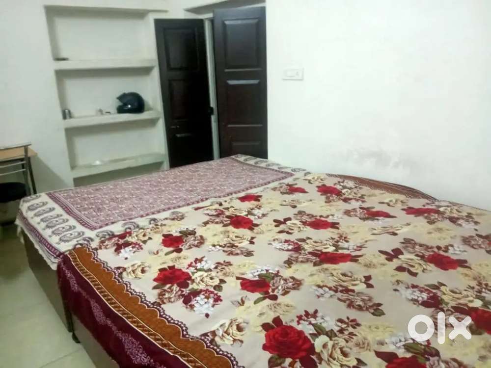 Room available for students and cooperates